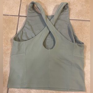 Lulu Lemon 🍋 tank size 4